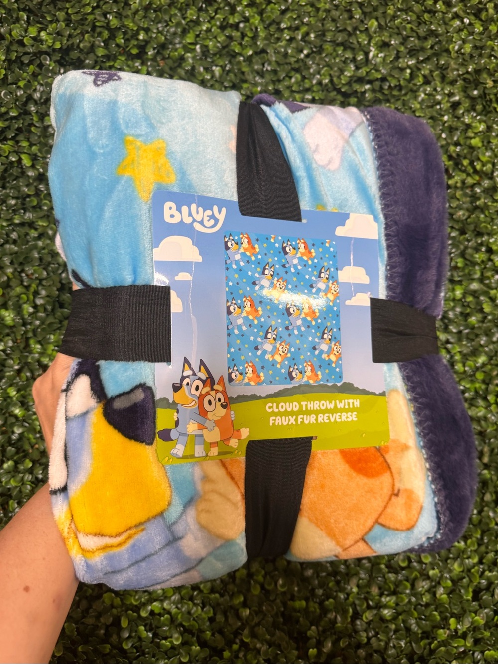 Bluey Cloud Throw Blanket - Multicolor Plush